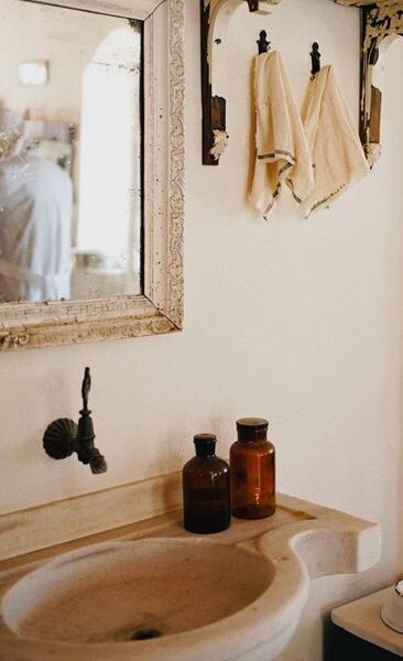 10 must-have akcesoriów do łazienki w stylu retro – praktyczne porady i inspiracje